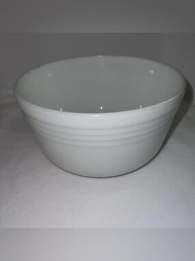 Vintage PYREX Milk Glass Ribbed Mixing Bowl #23 8.5" Made in USA